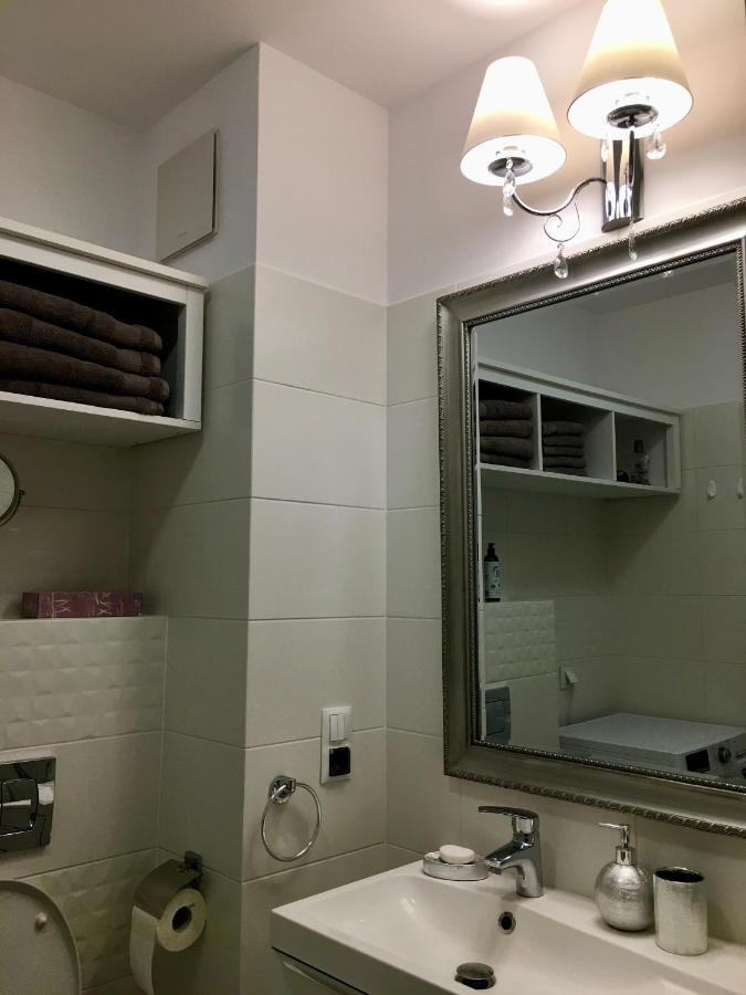 Apartament Flora Deluxe Naswietlanie Uv Białystok Exteriör bild