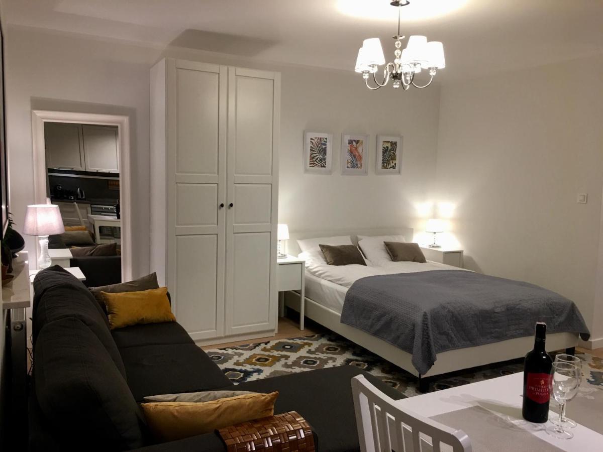 Apartament Flora Deluxe Naswietlanie Uv Białystok Exteriör bild
